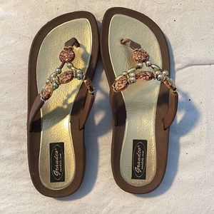 Grandco Sandals/ Beaded flip flops